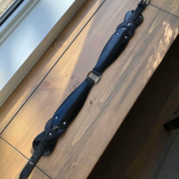 Black Vegan Belt - Picture 8 of 10
